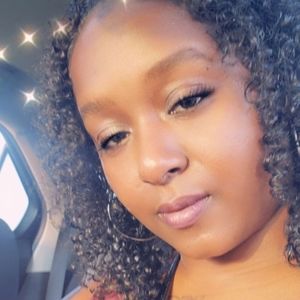 Meet your Posher, Keisha